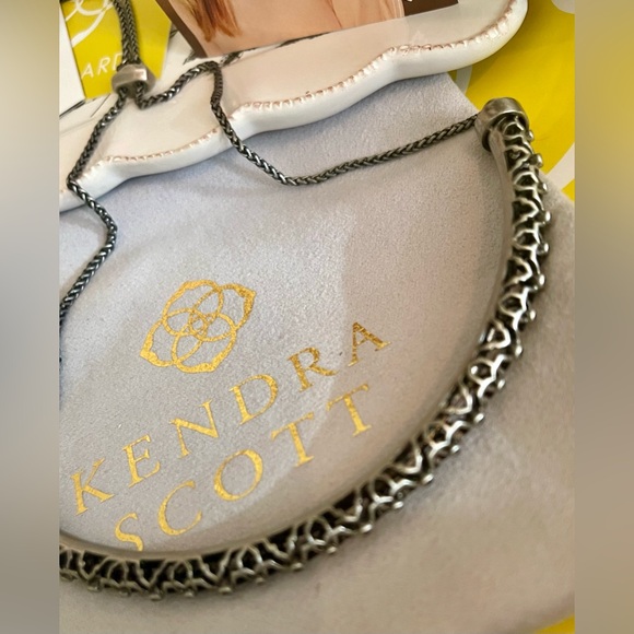 Kendra Scott Lucy Antique Silver Chain Chocker Necklace - Picture 2 of 3